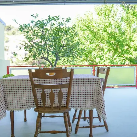 Apartment Seaside Motar *